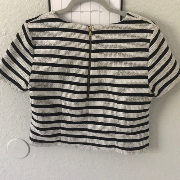 EXPRESS CROP TOP! - Picture 5 of 5